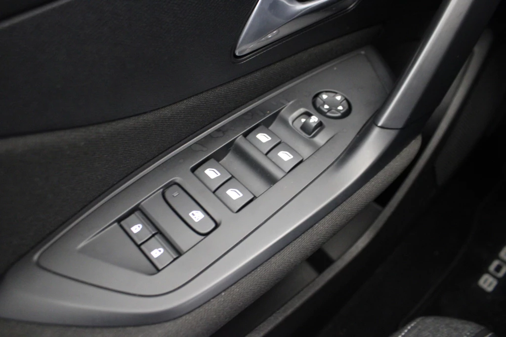 Peugeot 308 – foto 18