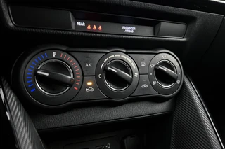 Mazda 2 – thumbnail 23