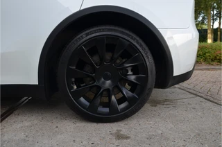 Tesla Model Y – thumbnail 35