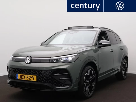 Volkswagen Tiguan 1.5 eHybrid R-Line Edition Panoramaschuif-kanteldak - ACC - Navigatie - Trekhaak - Stoelverwarming - Camera - LED