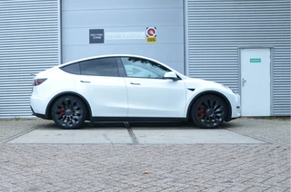 Tesla Model Y – thumbnail 4