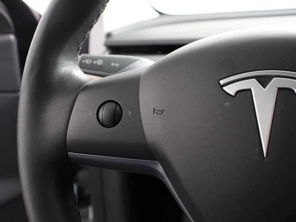 Tesla Model 3 – foto 22