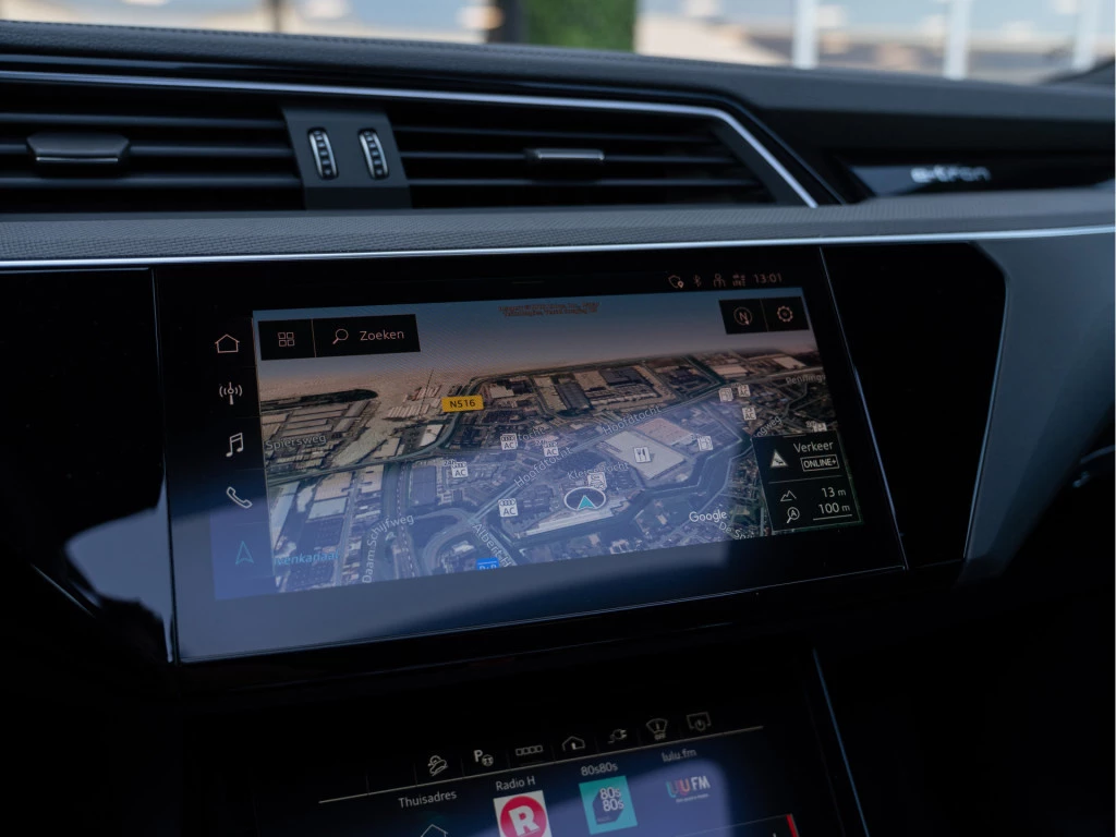 Audi Q8 Sportback e-tron – foto 33