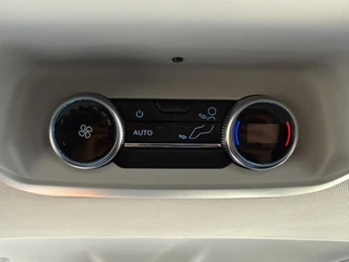 Ford Tourneo Custom – thumbnail 39