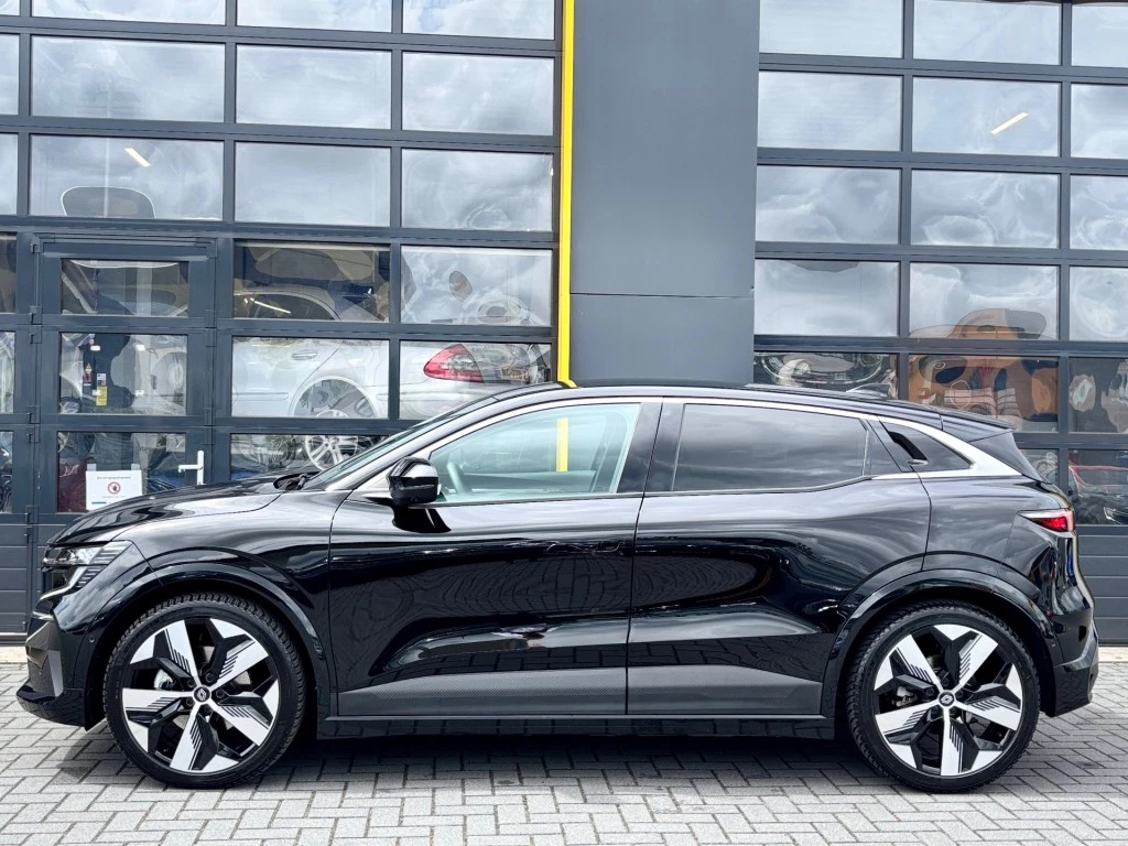 Renault Megane E-Tech – foto 2