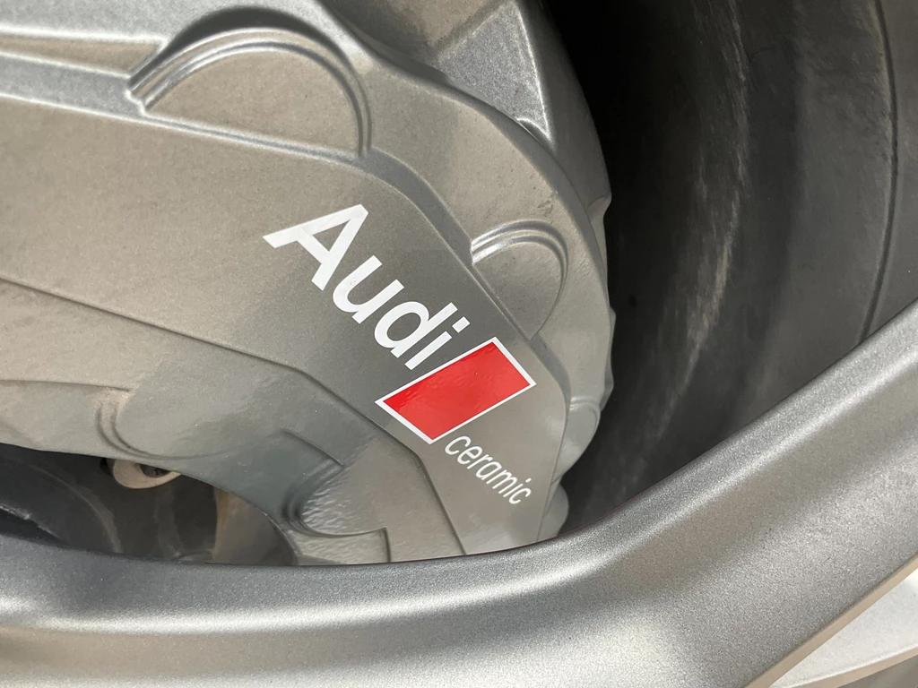Audi RSQ8 – foto 14