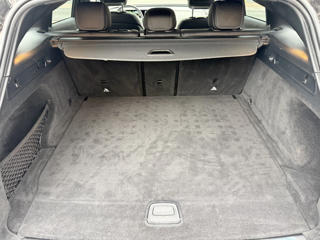 Mercedes-Benz EQC – foto 26