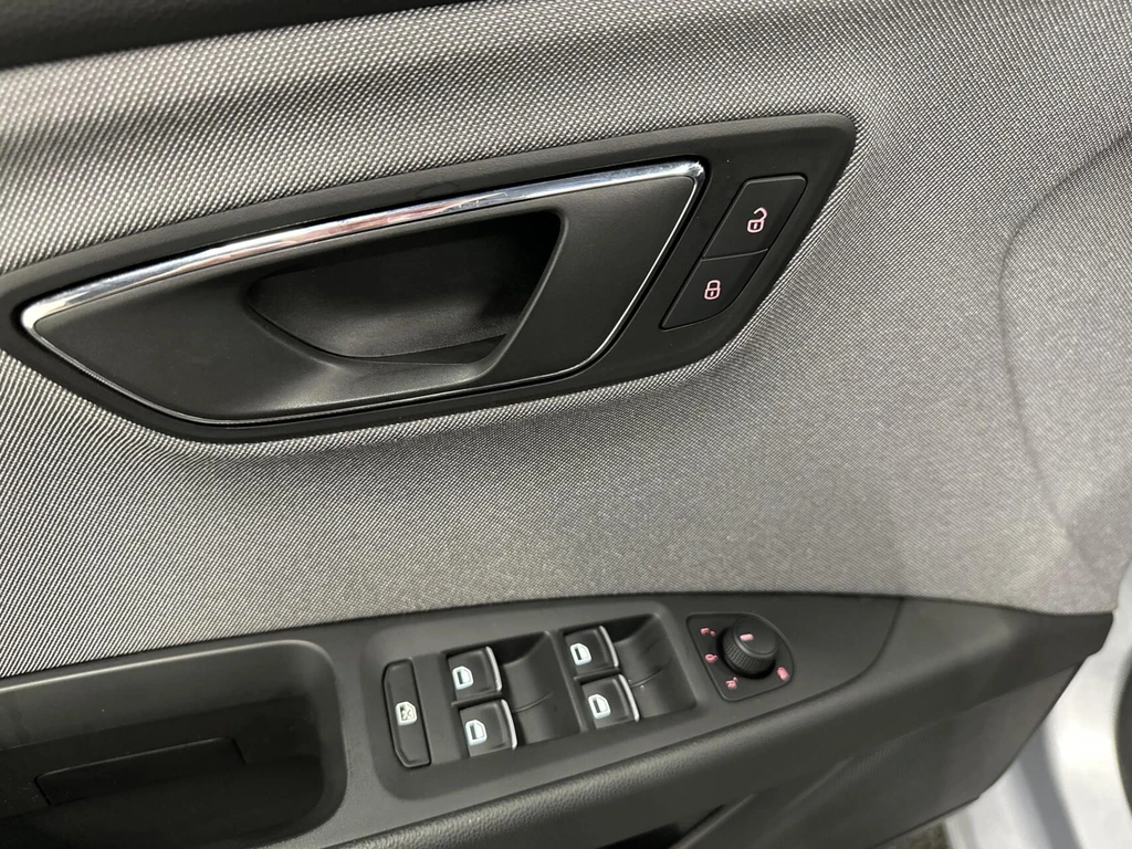 SEAT Leon – foto 16