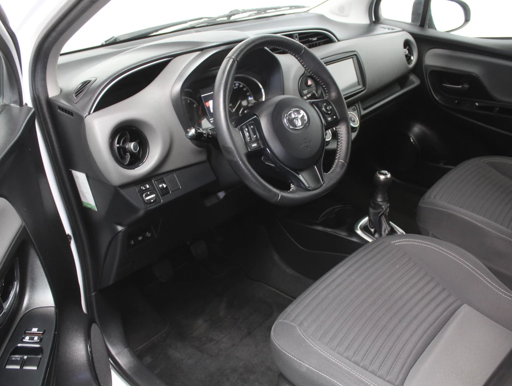 Toyota Yaris – foto 11