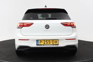 Volkswagen Golf – thumbnail 4