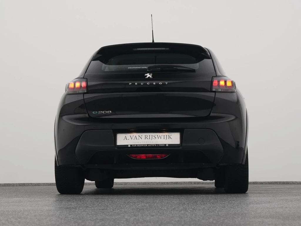 Peugeot e-208 – foto 11