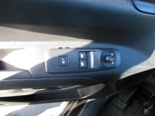 Peugeot Partner – thumbnail 12