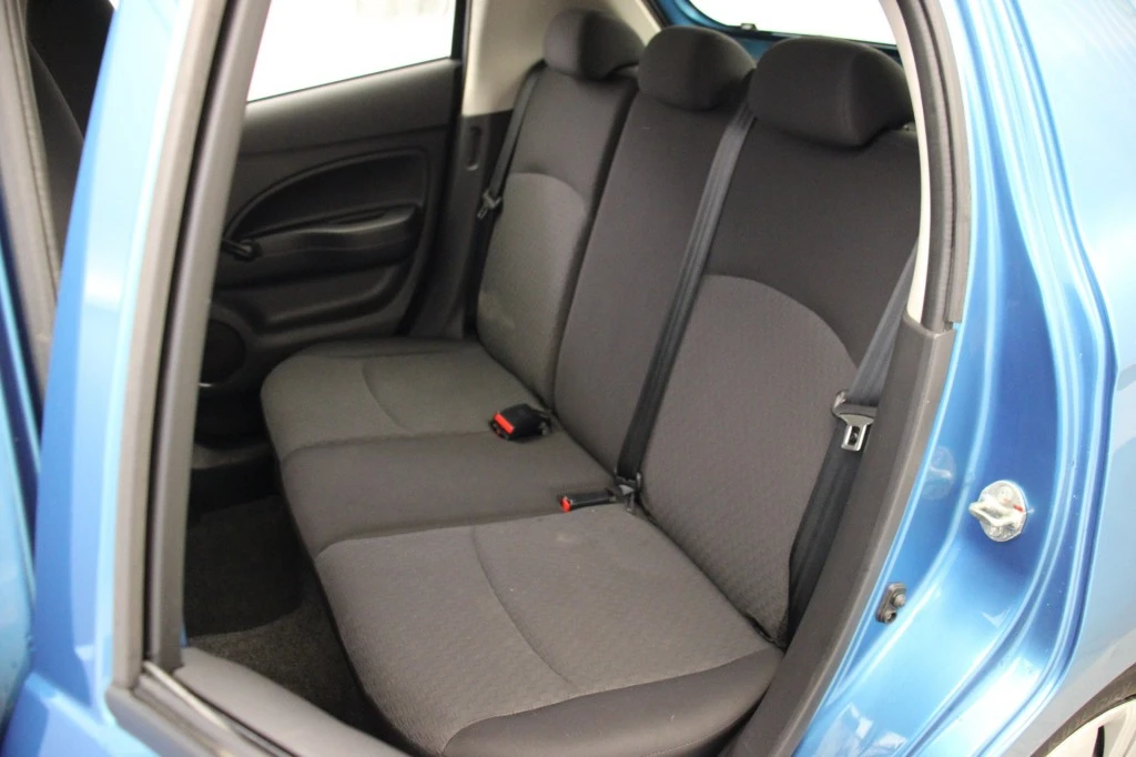 Mitsubishi Space Star – foto 16