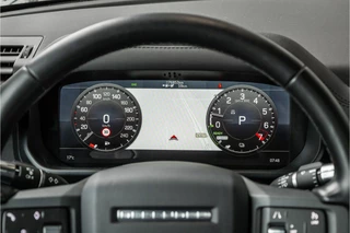 Land Rover Defender – thumbnail 16