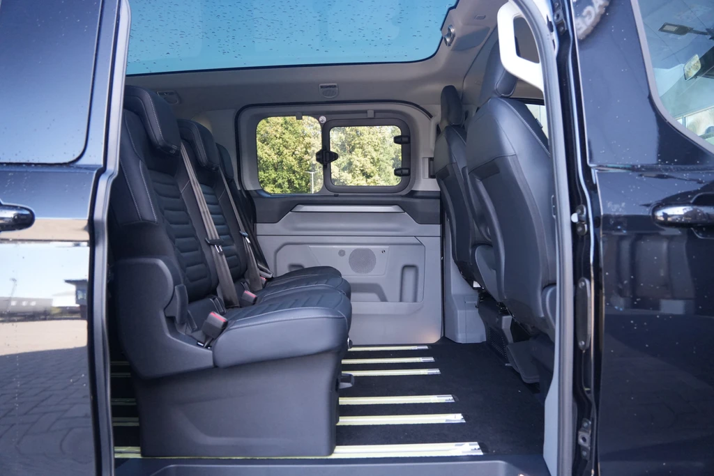 Ford Tourneo Custom – foto 12
