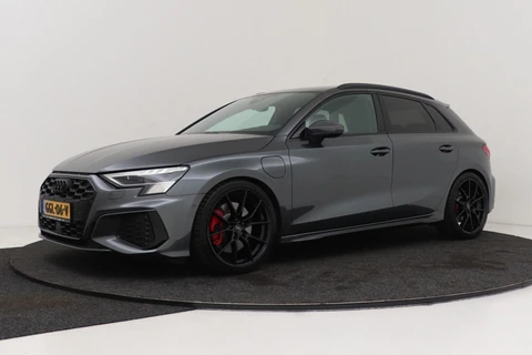 Audi A3 Sportback 45 TFSI e S-Line edition Competition | Dubbele Uitlaat | Bang&Olufsen | Sportstoelen | CarPlay | Stoelverwarming