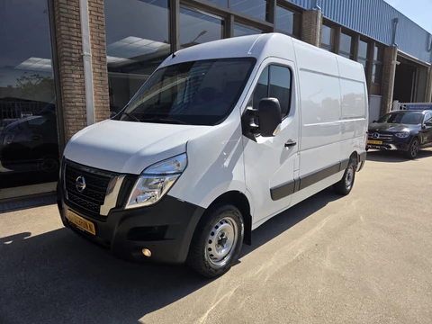 Nissan Interstar 2.3 dCi 150Pk / 110Kw L2/H2 Airco Cruise Achteruitrijcamera Trekhaak 2500 Kg