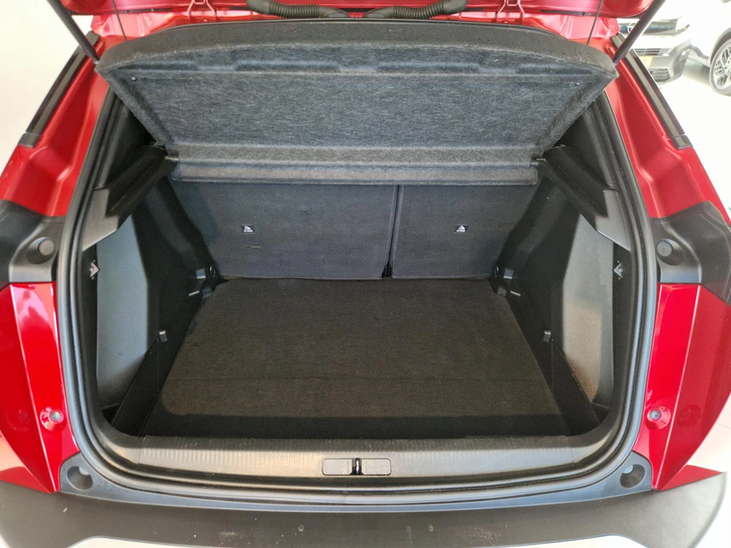 Peugeot e-2008 – foto 11