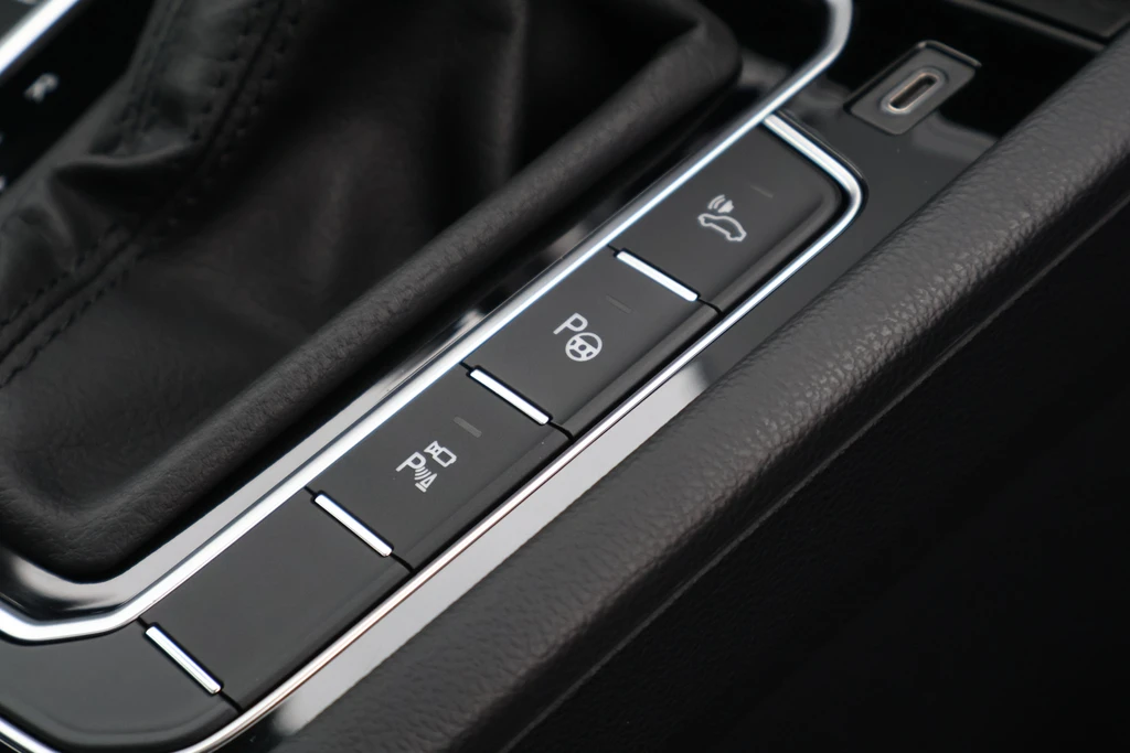 Volkswagen Passat – foto 36