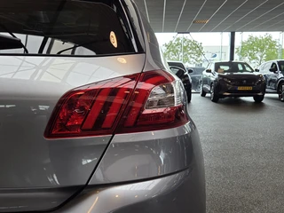 Peugeot 308 – thumbnail 6