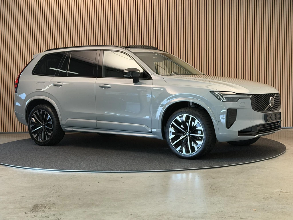 Volvo XC90 – foto 8