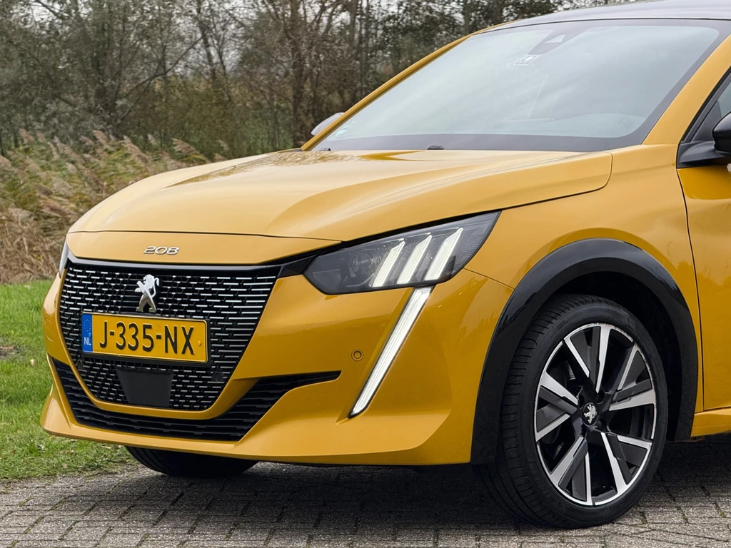 Peugeot 208 – foto 2