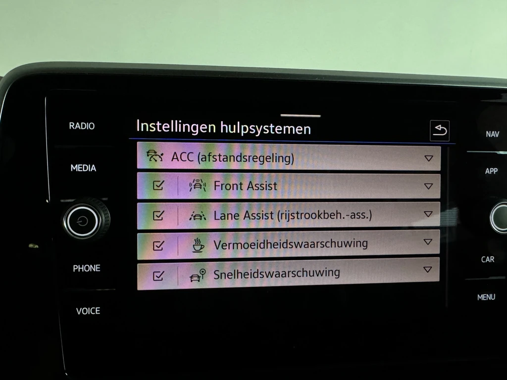 Volkswagen T-Roc – foto 18