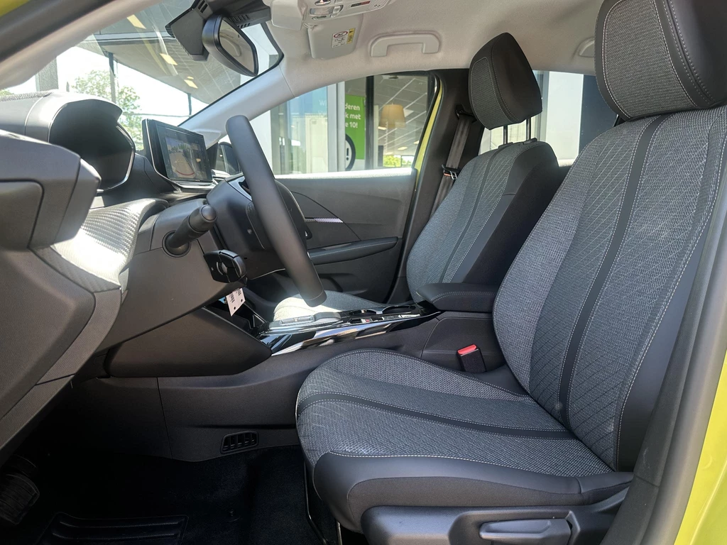Peugeot 208 – foto 8