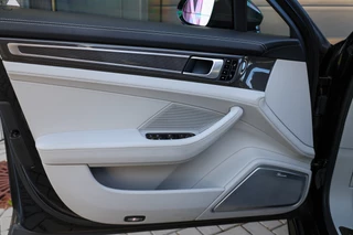 Porsche Panamera – thumbnail 19