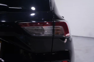 Ford Kuga – thumbnail 16