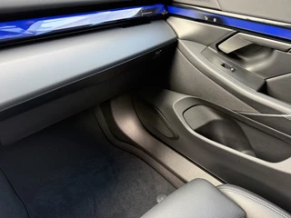 BMW i5 – thumbnail 24