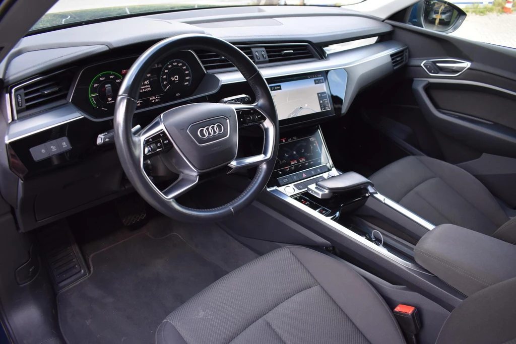 Audi e-tron – foto 11