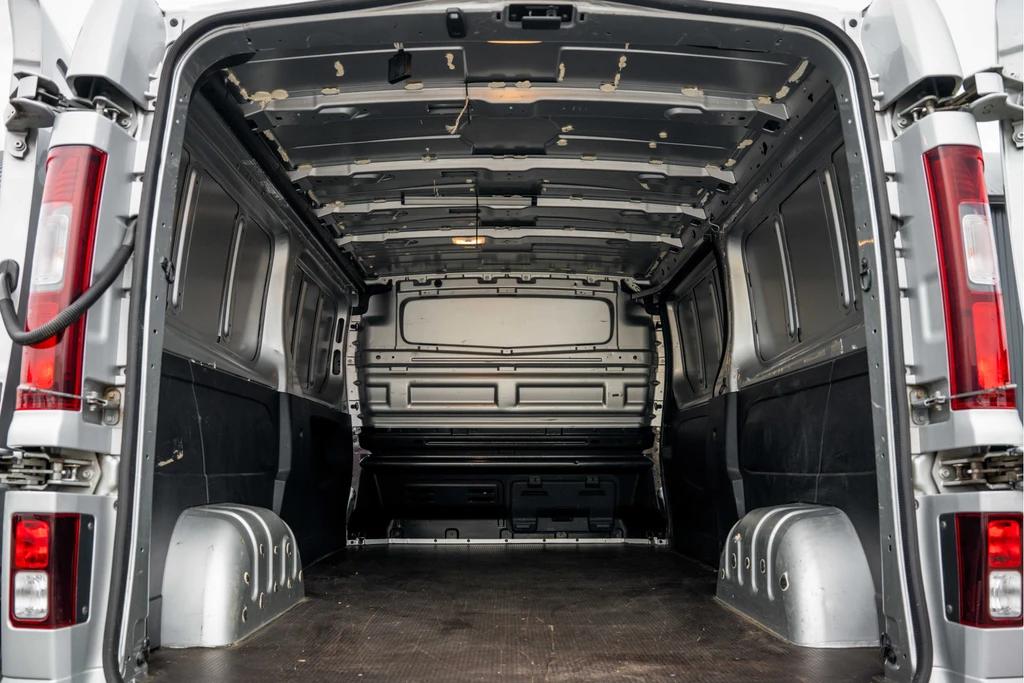 Opel Vivaro – foto 11