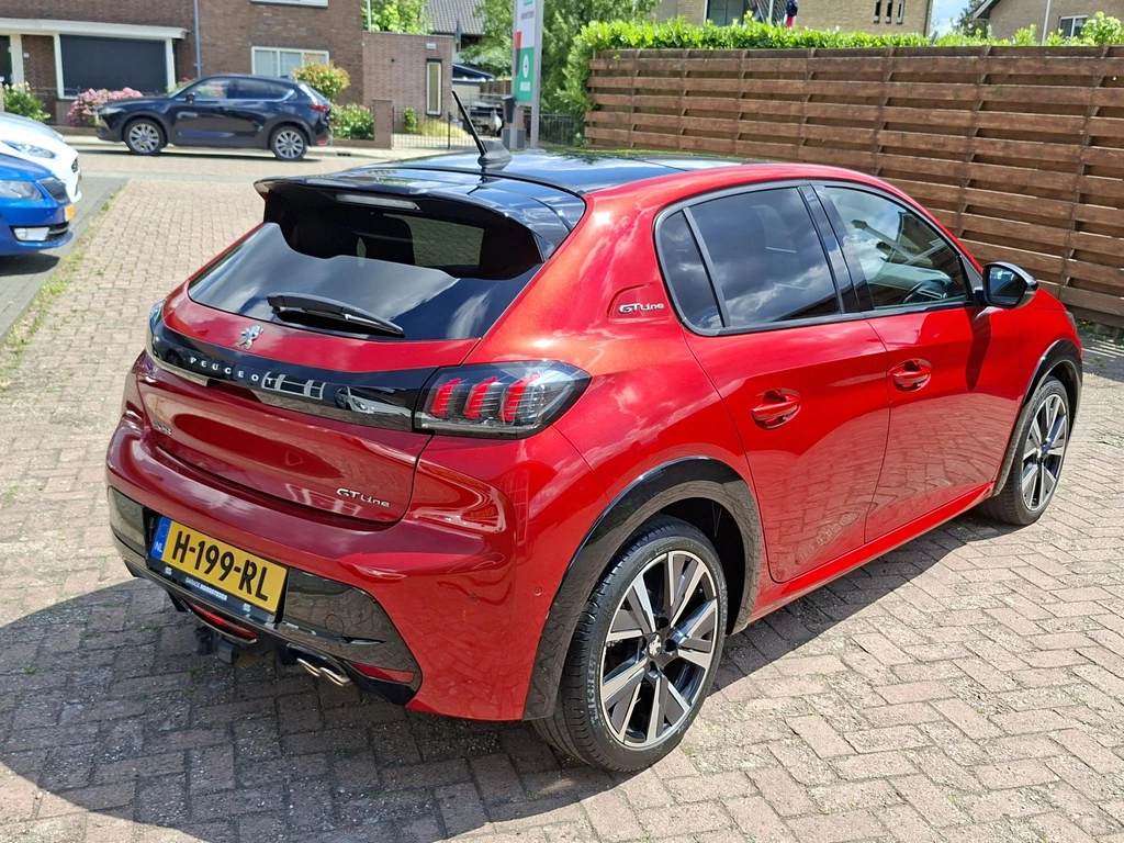 Peugeot 208 – foto 6