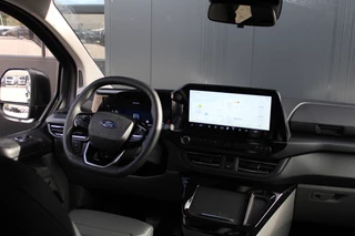 Ford Tourneo Custom – thumbnail 41