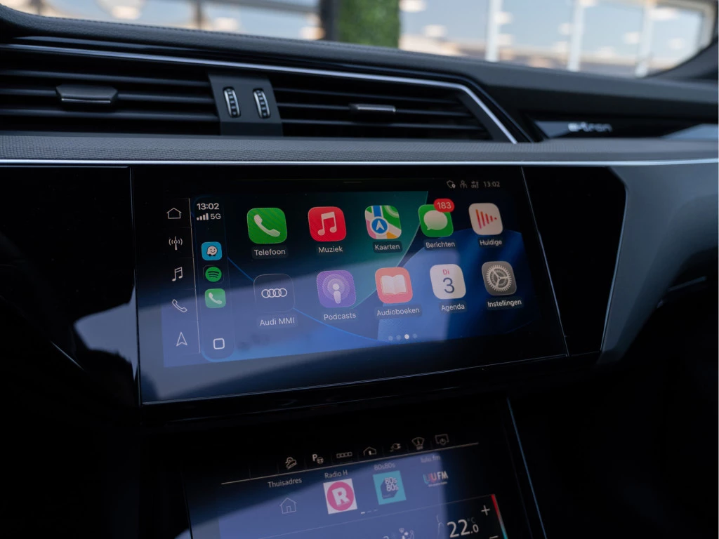 Audi Q8 Sportback e-tron – foto 35