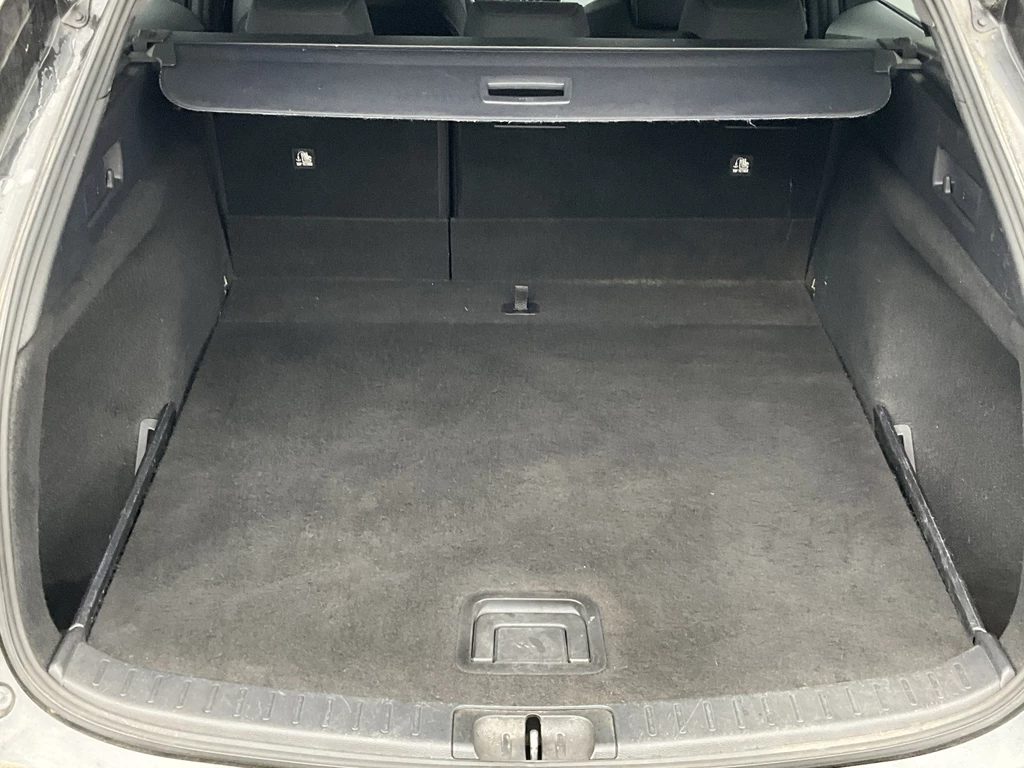 Toyota Corolla Touring Sports – foto 30