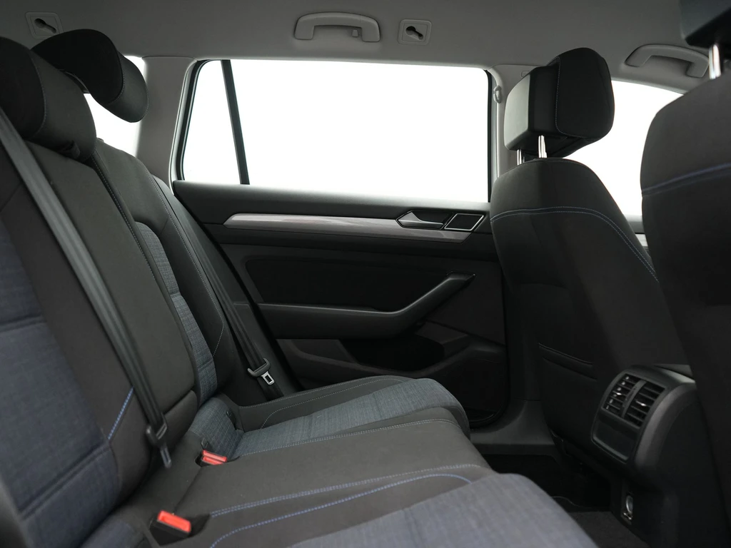Volkswagen Passat – foto 15
