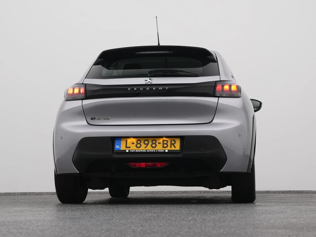 Peugeot e-208 – foto 10