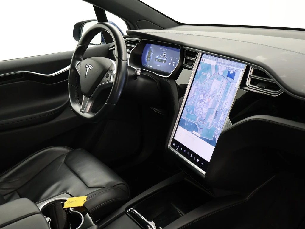 Tesla Model X – foto 16