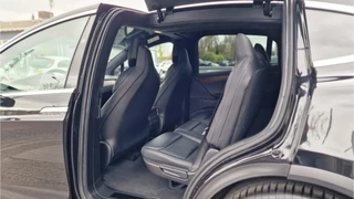 Tesla Model X – thumbnail 17