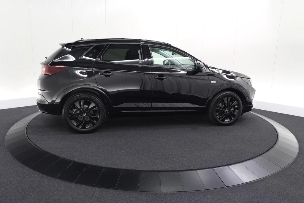 Opel Grandland – foto 11