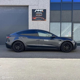 Tesla Model 3 – thumbnail 6