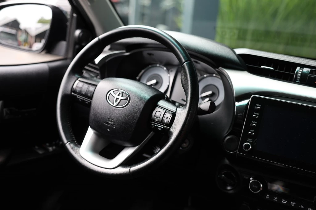 Toyota Hilux – foto 12