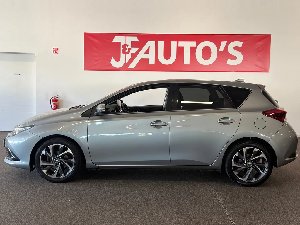 Toyota Auris – foto 2