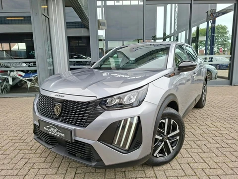 Peugeot 2008 1.2 HYBRIDE 136 STYLE AUTOMAAT AIRCO PDC CARPLAY
