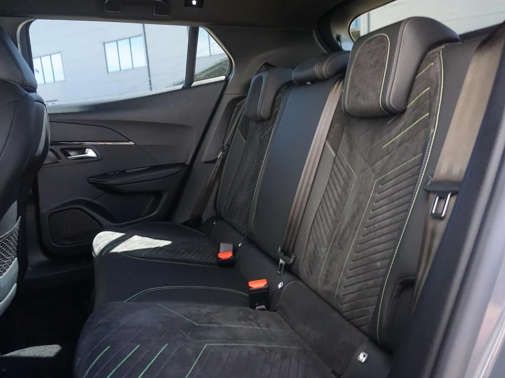 Peugeot e-2008 – foto 39
