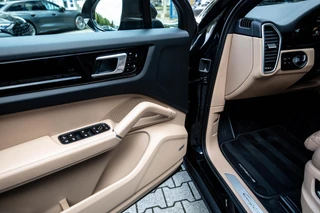Porsche Cayenne – thumbnail 20