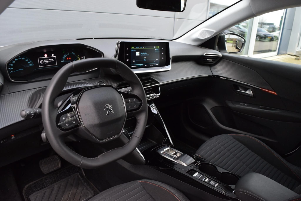 Peugeot e-208 – foto 6