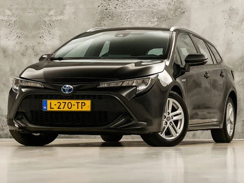 Toyota Corolla 1.8 Hybrid Sport Automaat (APPLE CARPLAY, 1e EIGENAAR, CAMERA, ADAPTIVE CRUISE, SPORTSTOELEN, LED KOPLAMPEN, LANE ASSIST, NIEUWSTAAT)